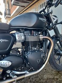 Triumph street twin 900
