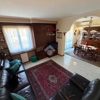 PORZIONE DI BIFAMILIARE A PESSANO CON BORNAGO