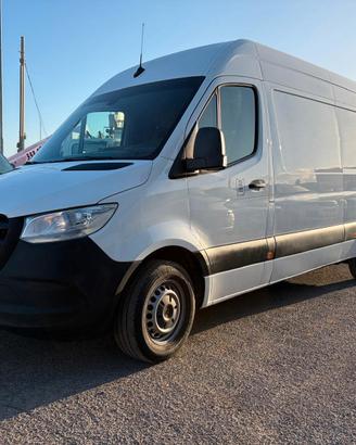 Mercedes-Benz Sprinter L2H2 2.1 CDI 114 CV Euro 6D