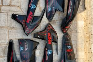 Plastiche e grafiche ktm