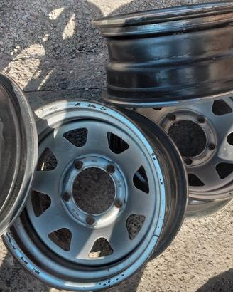 Cerchi in ferro per suzuki jimny dal 2004 al  2013