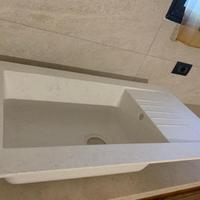 Lavandino in resina color avena