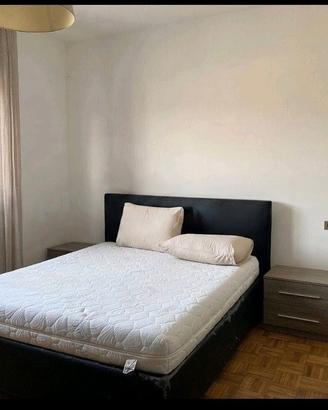 Camera da letto completa in buono stato