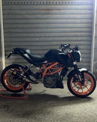 Ktm duke 390 2016
