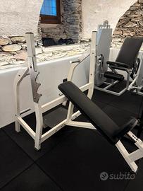 Panca inclinata Technogym