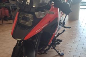 moto Suzuki wustrom 