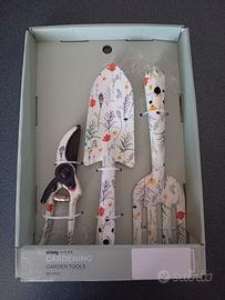 UTENSILI GIARDINAGGIO IN METALLO