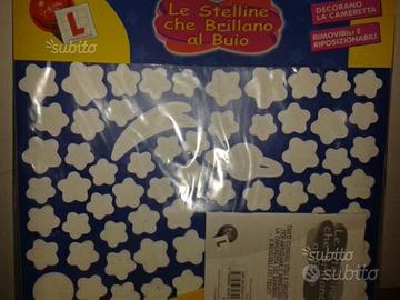 Stelline che brillano al buio per camerett