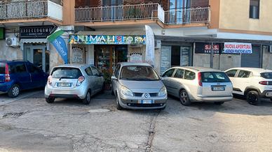 Corso mediterraneo fronte strada