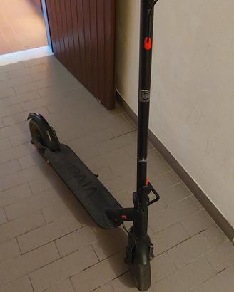 monopattino elettrico vivobike