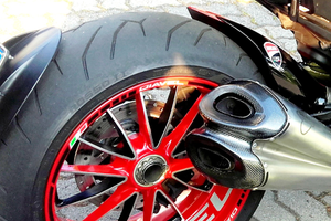 Ducati Diavel 1200