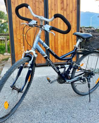 Bicicletta da donna con doppia sospensione