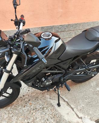 moto voge brivido 125r 