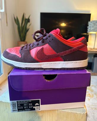 Nike SB Dunk Low Cherry. US 11