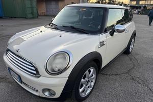 MINI Cooper 1.6 16V Cooper senza nessun lavoro d
