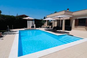 Villa in esclusiva Fontane Bianche