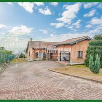 VILLA SINGOLA DISPOSTA SU UN UNICO LIVELLO