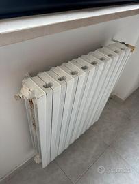 8 radiatori in ghisa vintage