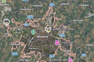 Modena Centro nuovo con 3camere da letto da subito