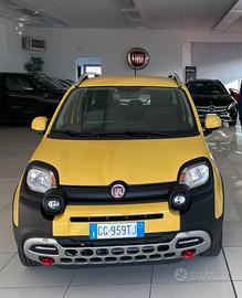Panda Cross 1.0 70cv hybrid gialla 2021 1500km