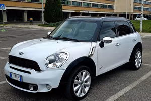 Countryman SD All4 Aut. perfetta