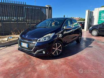 Peugeot 208 PureTech 82 5 porte Allure