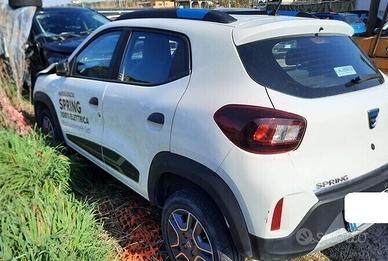 Dacia Spring Electric anno 06-2021 incidentata
