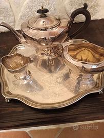 Piatti Deruta. Set olio aceto argento. Set Sheffie