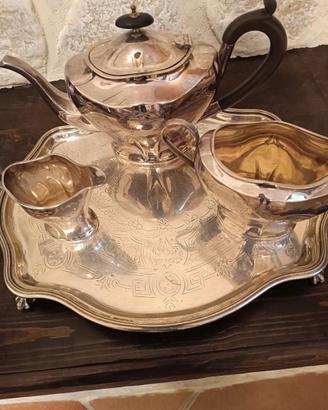 Piatti Deruta. Set olio aceto argento. Set Sheffie