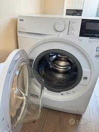 Lavatrice AEG 9kg Serie 6000 cl. A pari al nuovo