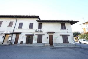 CASA DI CORTE A ALBIATE