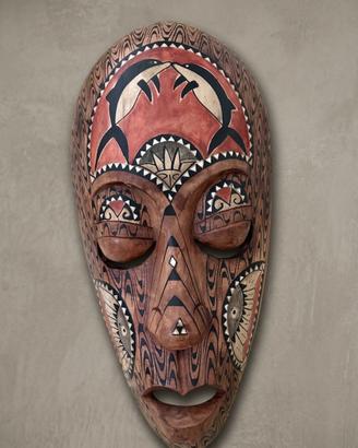 Maschera in legno indonesiana