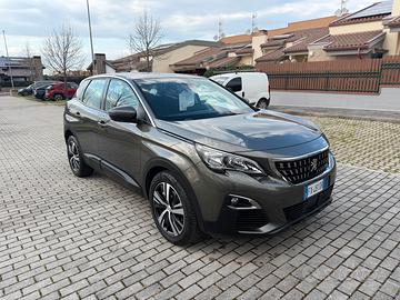 Peugeot 3008 1.5 BlueHDi 130cv FULL OPT / UNIPRO