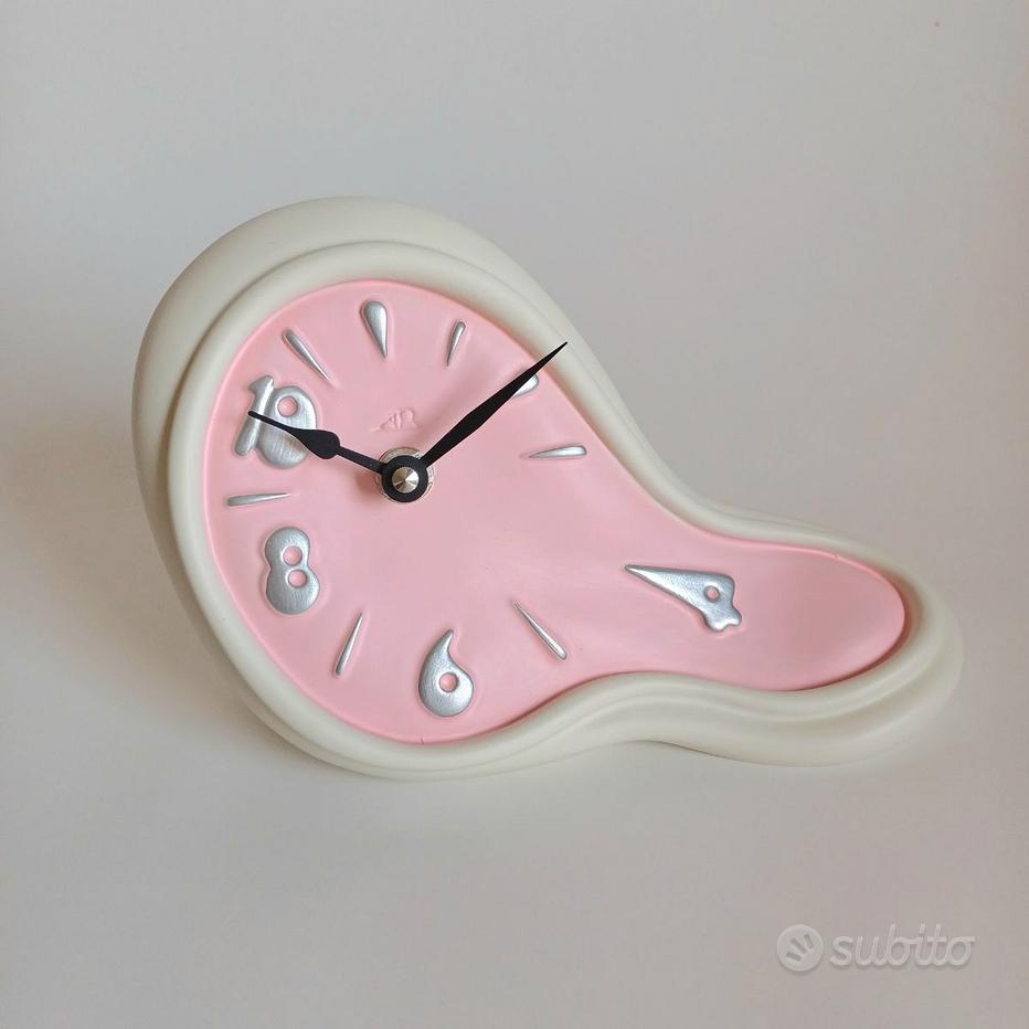 Gli orologi da parete in legno , nati dalla passione di Gianni Arosio
