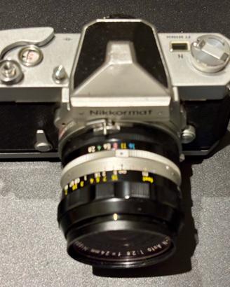 Nikon NIKKORMAT FTn  (con obbiettivi optional)