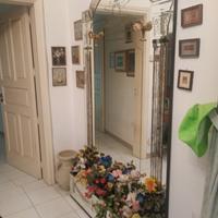 Specchiera facciale con fioriera