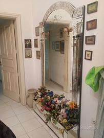 Specchiera facciale con fioriera