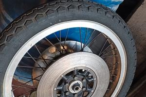 Ruota anteriore Borrani per Honda 750 four