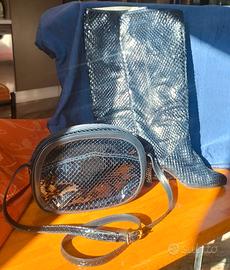 Set stivali e borsa in pitone blu misura
