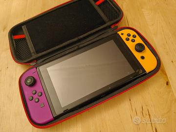 Nintendo Switch joycon Viola e Arancio