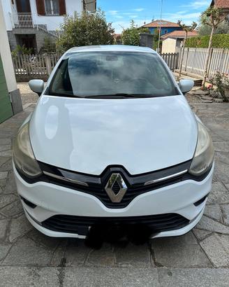 Renault clio gpl bianca