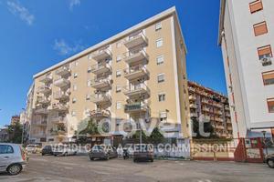 Appartamento Via della Vega, 17, 90124, Palermo