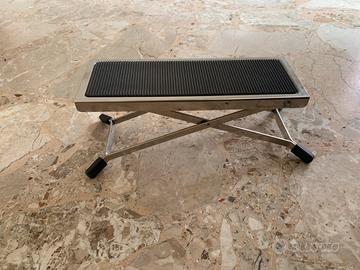 poggiapiedi per musicista