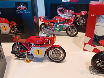 Minichemps  MV Agusta 500 Giacomo Agostini