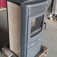 Stufa a pellet. 7 kW  Edilcamin