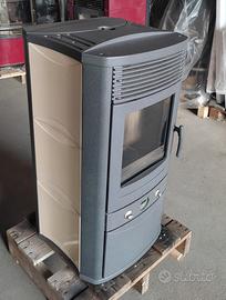 Stufa a pellet. 7 kW  Edilcamin