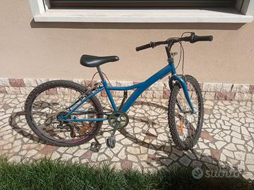 Bicicletta MB con ruote 24''