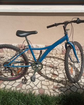Bicicletta MB con ruote 24''