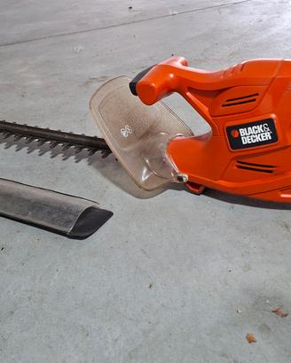 Tagliasiepi elettrico Black&Decker 