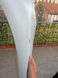 scocca laterale anteriore sh 2023 bianco